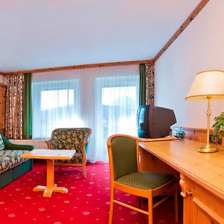 Wellnesshotel Schoenruh - Adults Only-3